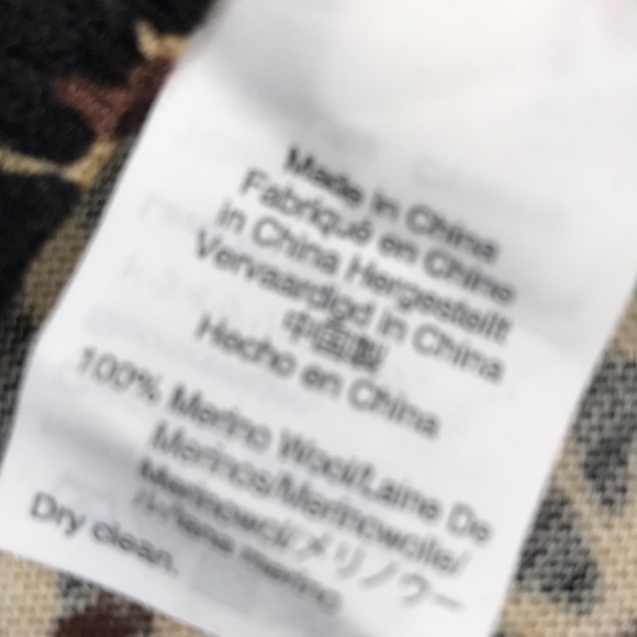 J.Crew Leopard Sweater. Lightweight wool. Size XS - Picture 3 of 3